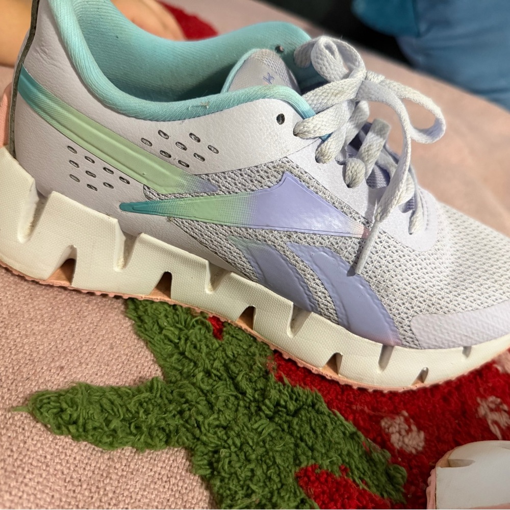 Pastel Multi-Color Reebok Shoes - Picture 8 of 10